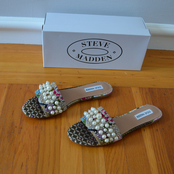 STEVE MADDEN Embellished Flat Slide Sandals - Picture 6 of 8